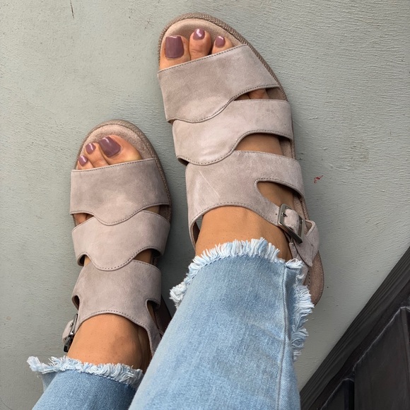 Ash Grey Peep Toe Platform Wedge Sandal - Picture 3 of 5